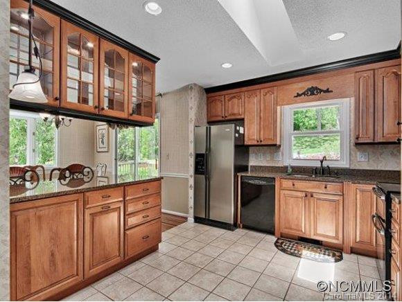 905 WESTON ROAD - Photo 6