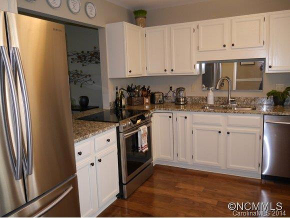 802 Woodlea Court - Photo 11