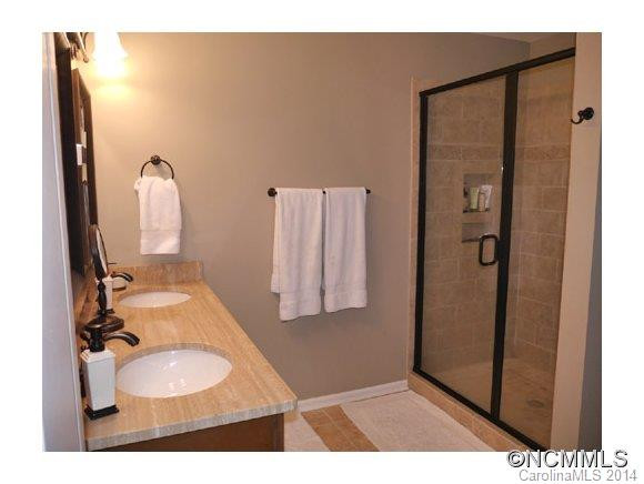 802 Woodlea Court - Photo 8