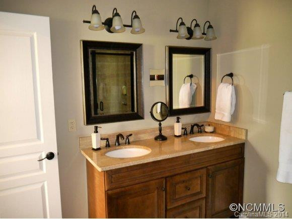 802 Woodlea Court - Photo 9