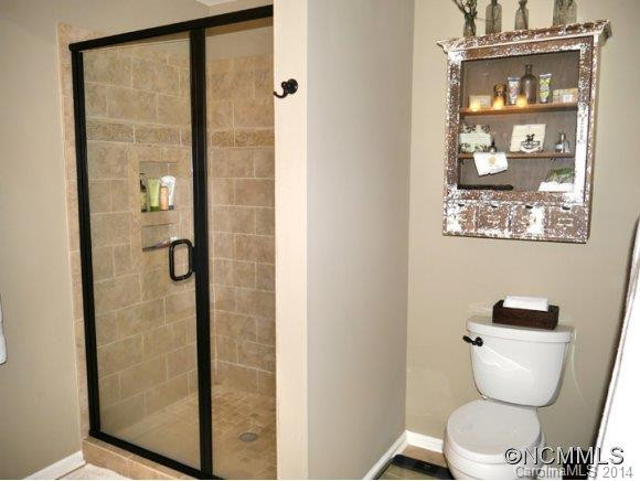 802 Woodlea Court - Photo 10