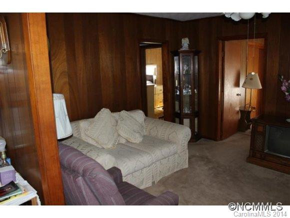 193 Hickory Lane - Photo 4