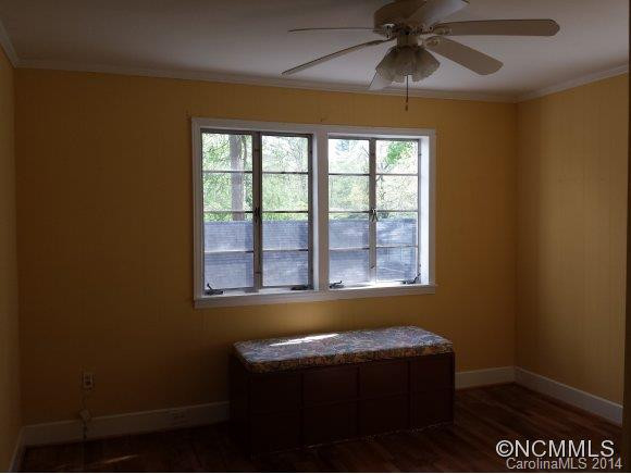 240 Maple Street - Photo 12