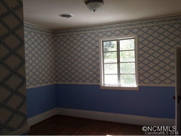 240 Maple Street - Photo 16