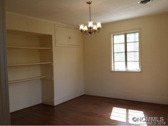 240 Maple Street - Photo 17