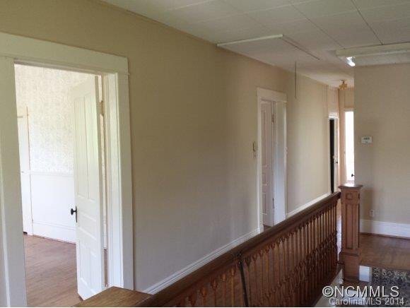 240 Maple Street - Photo 18