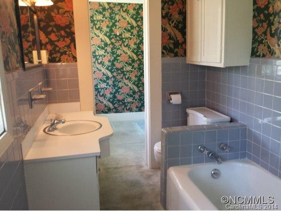 240 Maple Street - Photo 22