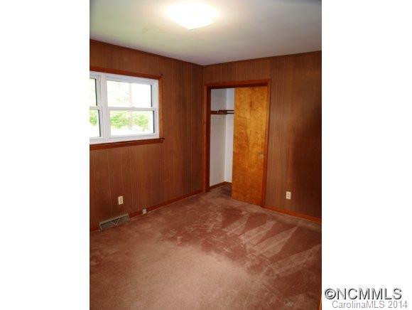 1067 Whitmire Road - Photo 18