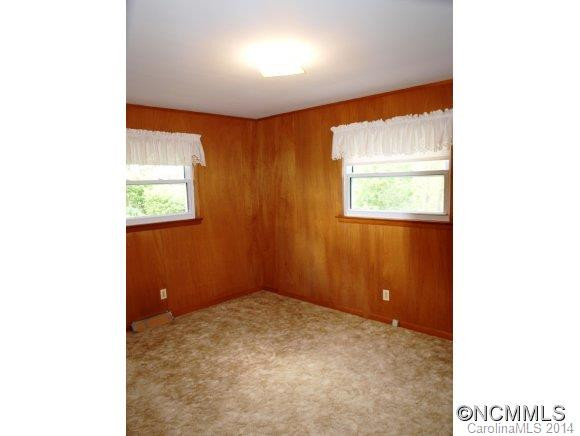 1067 Whitmire Road - Photo 19