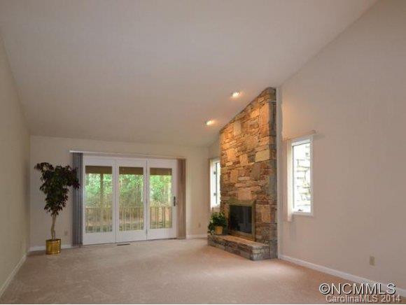 204 N. SCARLET OAK LANE - Photo 2