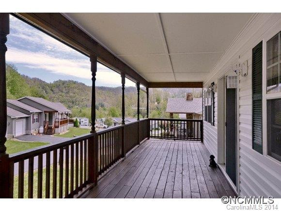 205 Pinellas Lane - Photo 2