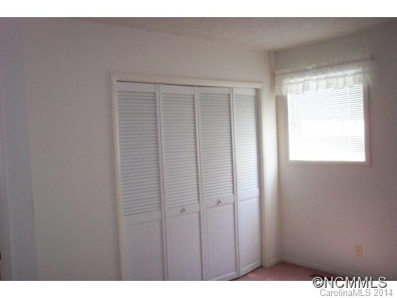 100 Falling Waters Road, Unit 2 - Photo 14