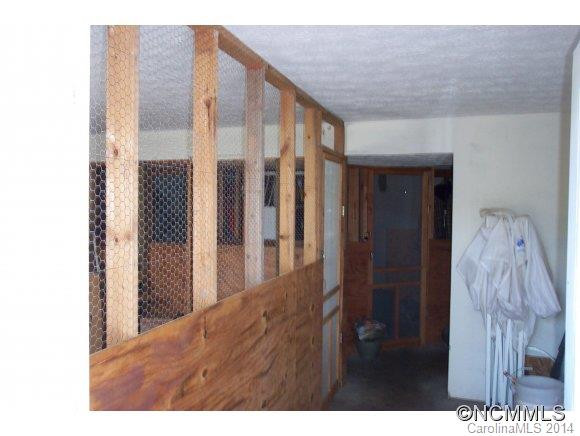 100 Falling Waters Road, Unit 2 - Photo 16