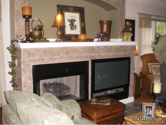 73 #303 Ridgetop Circle - Photo 3