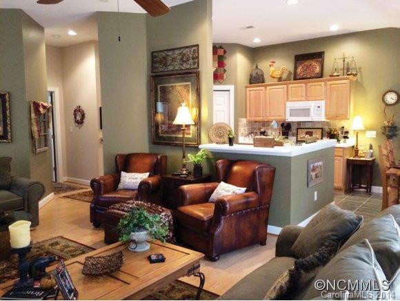 73 #303 Ridgetop Circle - Photo 4