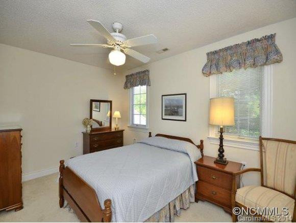18 TIVERTON LANE - Photo 17