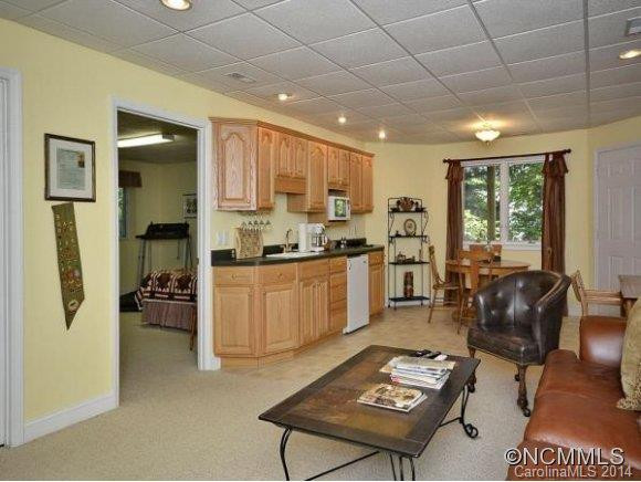 18 TIVERTON LANE - Photo 18
