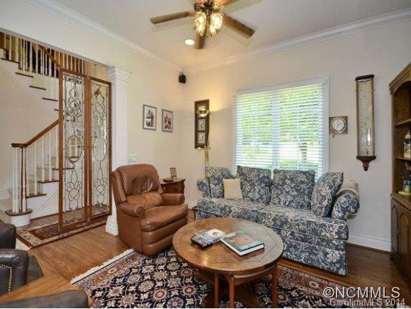 18 TIVERTON LANE - Photo 4