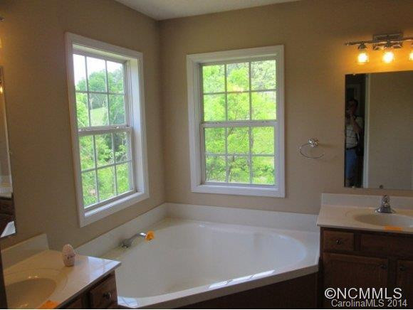 372 Hemlock Springs Trail - Photo 11