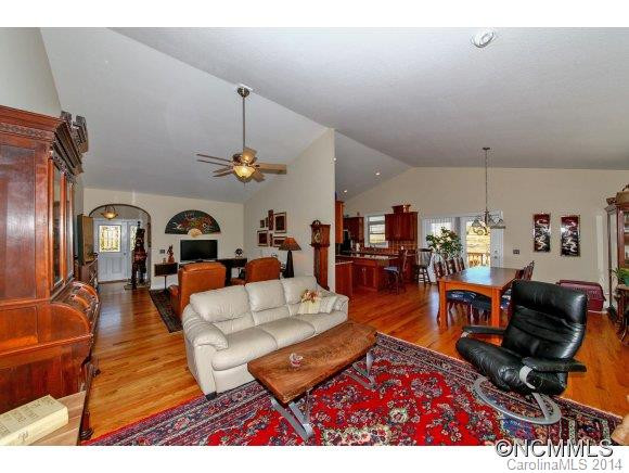 253 Fates Circle - Photo 5