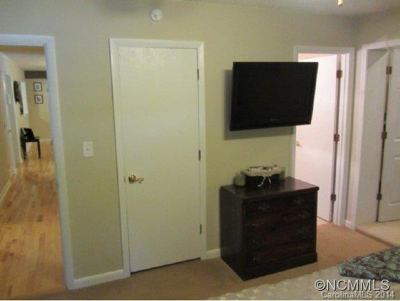 133 Wilde Avenue - Photo 14