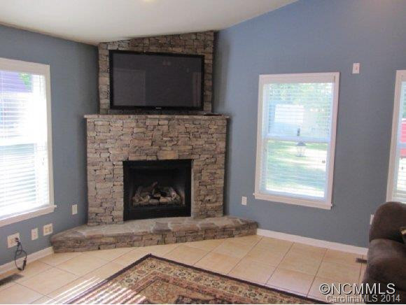 133 Wilde Avenue - Photo 3