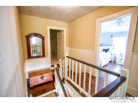 203 Maple Street - Photo 17