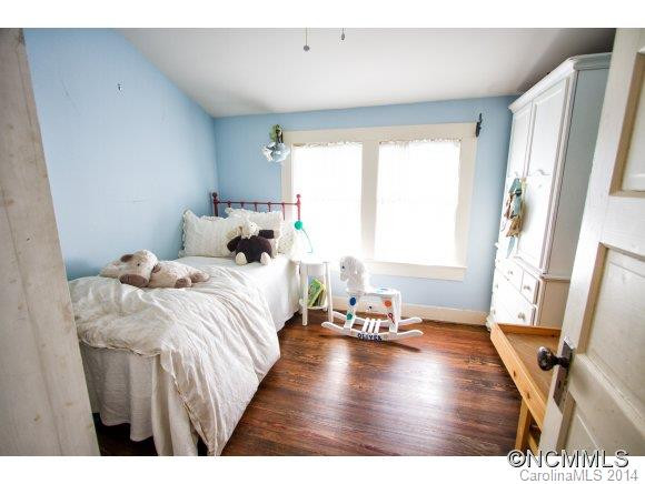 203 Maple Street - Photo 18