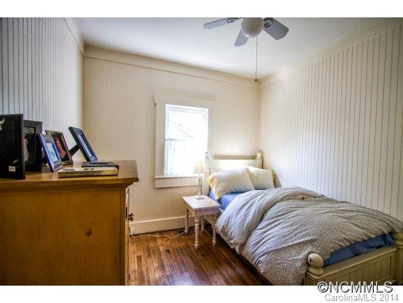 203 Maple Street - Photo 23
