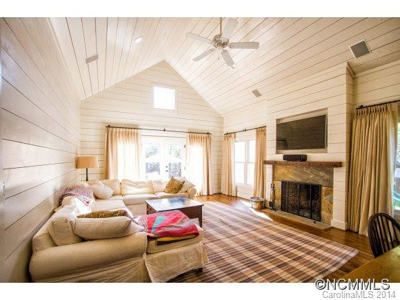 203 Maple Street - Photo 4