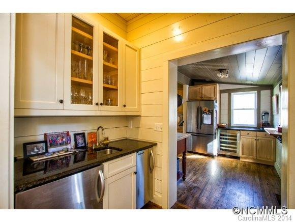 203 Maple Street - Photo 7