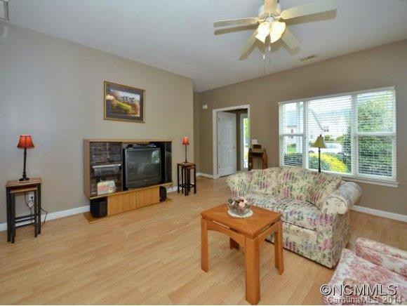 25 Scottish Circle - Photo 4