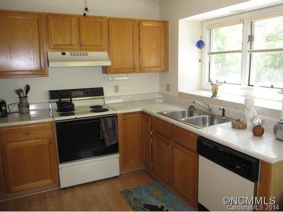 4 C Hedgerose Court - Photo 6