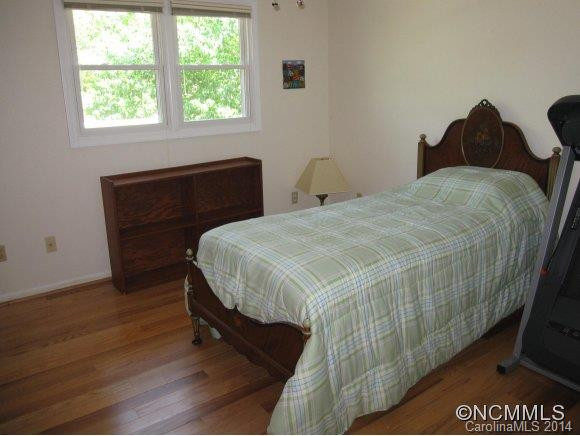 4 C Hedgerose Court - Photo 8