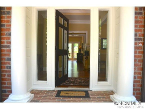 610 Holt Lane - Photo 2