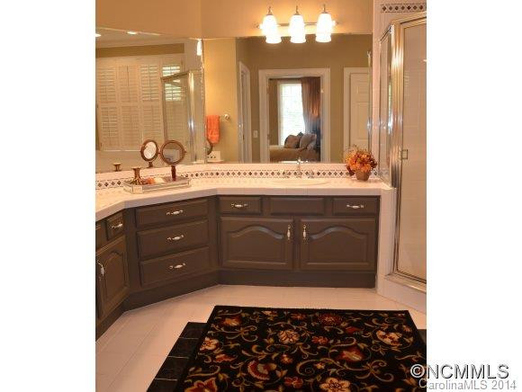 610 Holt Lane - Photo 12