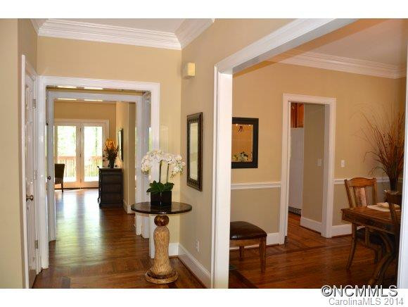 610 Holt Lane - Photo 4