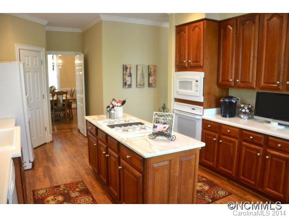 610 Holt Lane - Photo 6