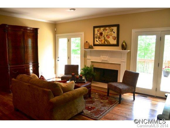 610 Holt Lane - Photo 10