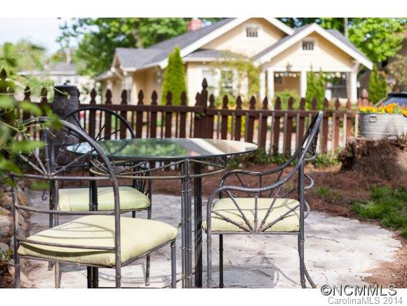 21 Austin Avenue - Photo 3