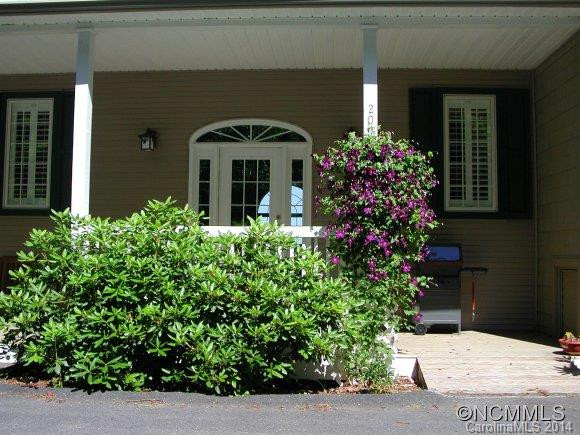 201 Cedar Mountain - Photo 2