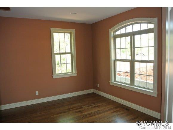 18 Central Avenue W - Photo 7