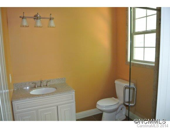 18 Central Avenue W - Photo 9