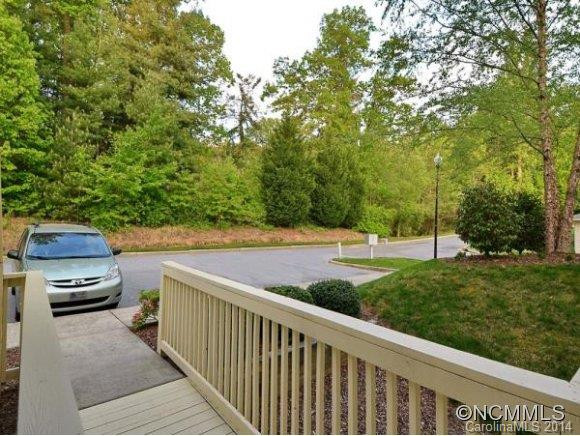 605 CARRINGTON PLACE - Photo 2