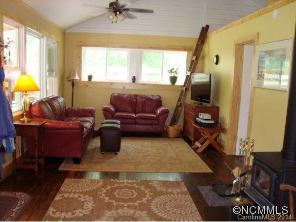 1905 McEntire Road - Photo 6