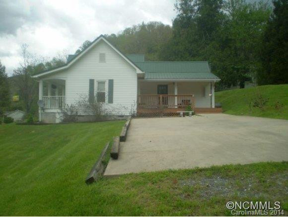 56 East Hemlock St - Photo 2