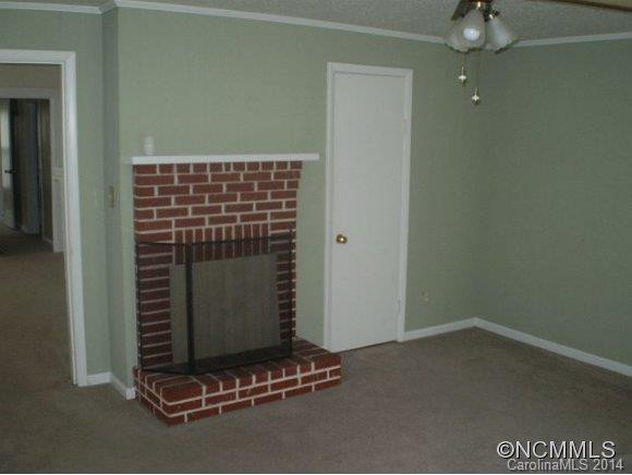 56 East Hemlock St - Photo 4