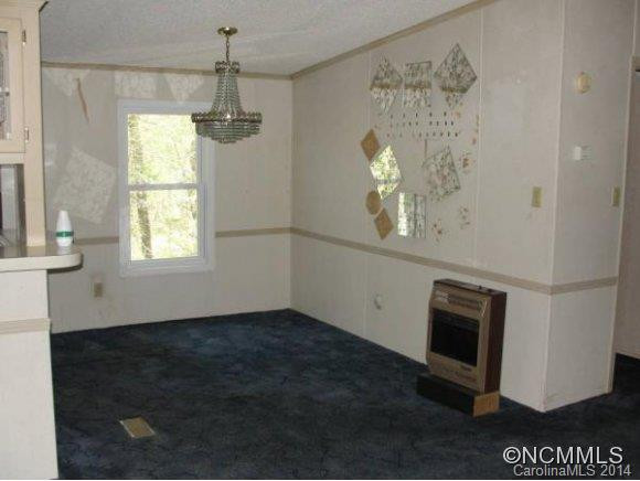 2 HEATH LANE - Photo 4