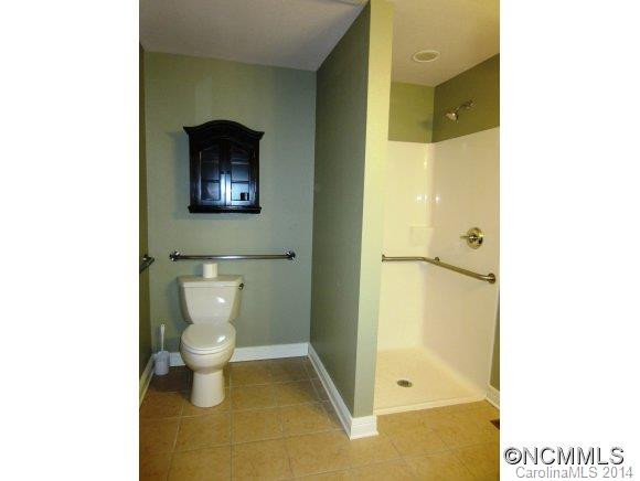 23 Catawba Street, Unit B - Photo 12