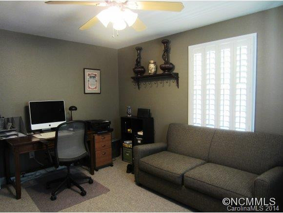 23 Catawba Street, Unit B - Photo 14